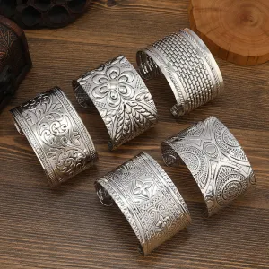WholesaleCarved Pattern Bohemian Bracelet