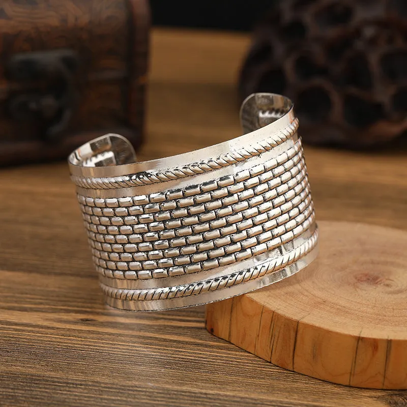 WholesaleCarved Pattern Bohemian Bracelet