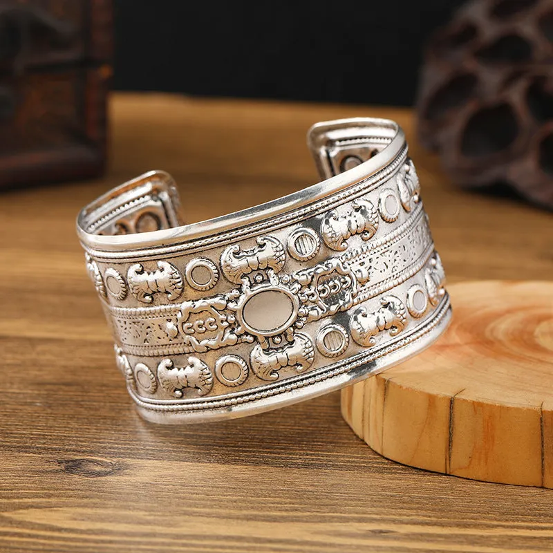 WholesaleCarved Pattern Bohemian Bracelet